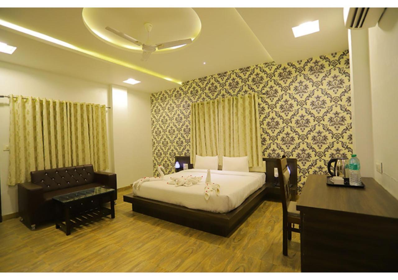 Hotel Raha Udaipur Exterior foto