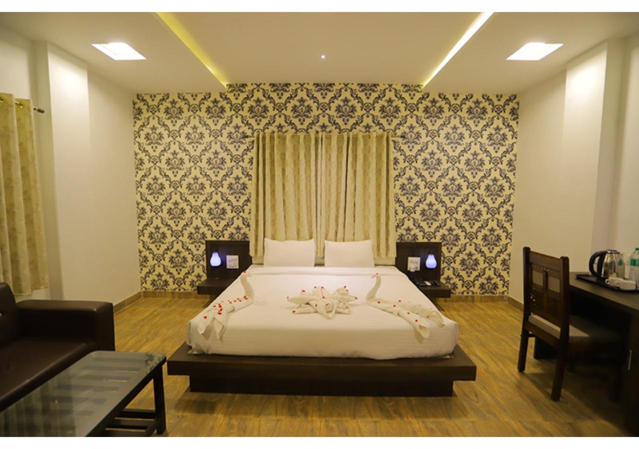 Hotel Raha Udaipur Exterior foto