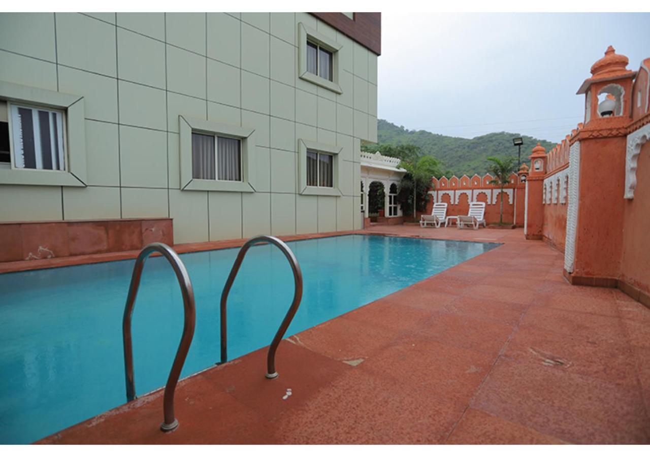 Hotel Raha Udaipur Exterior foto