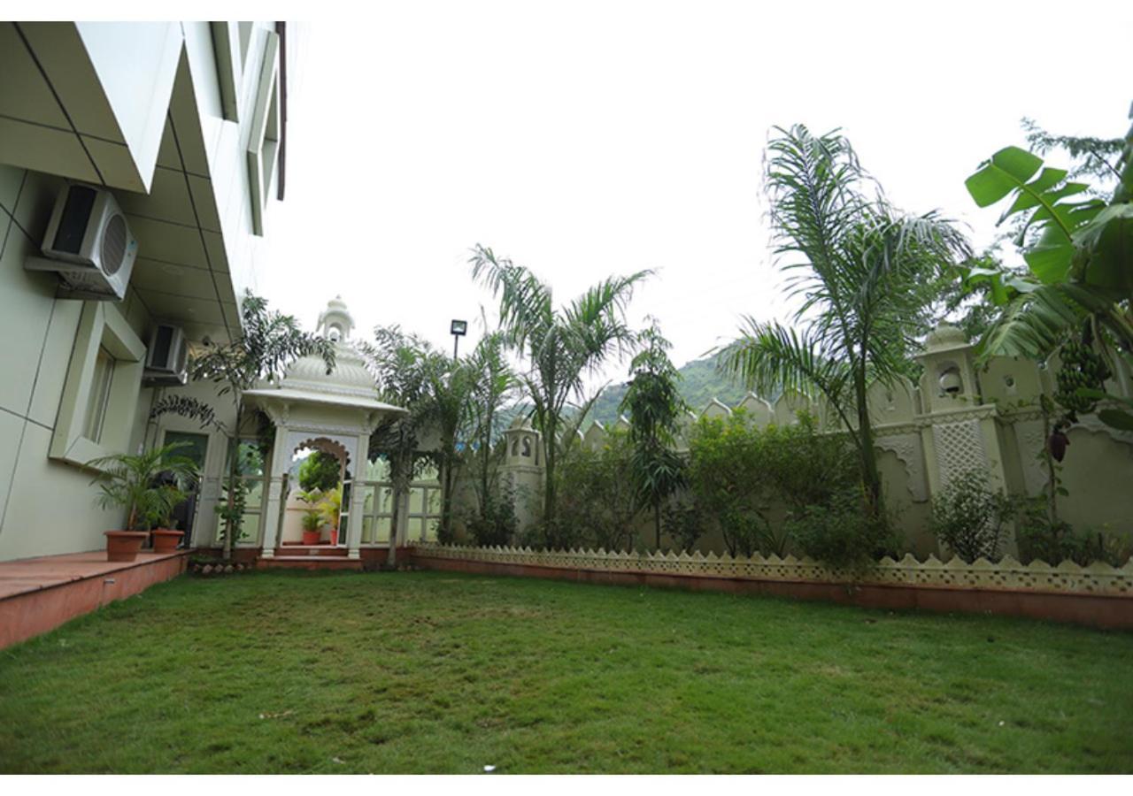 Hotel Raha Udaipur Exterior foto